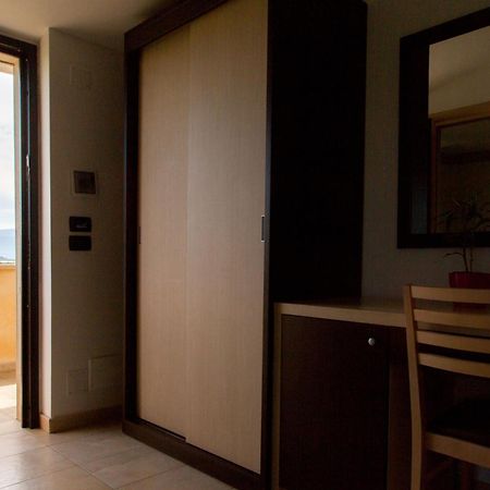 Albergo Il Giardino Фоче-Варано Экстерьер фото