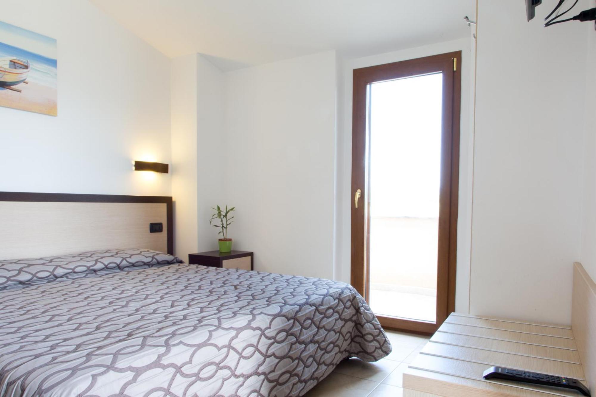 Albergo Il Giardino Фоче-Варано Экстерьер фото
