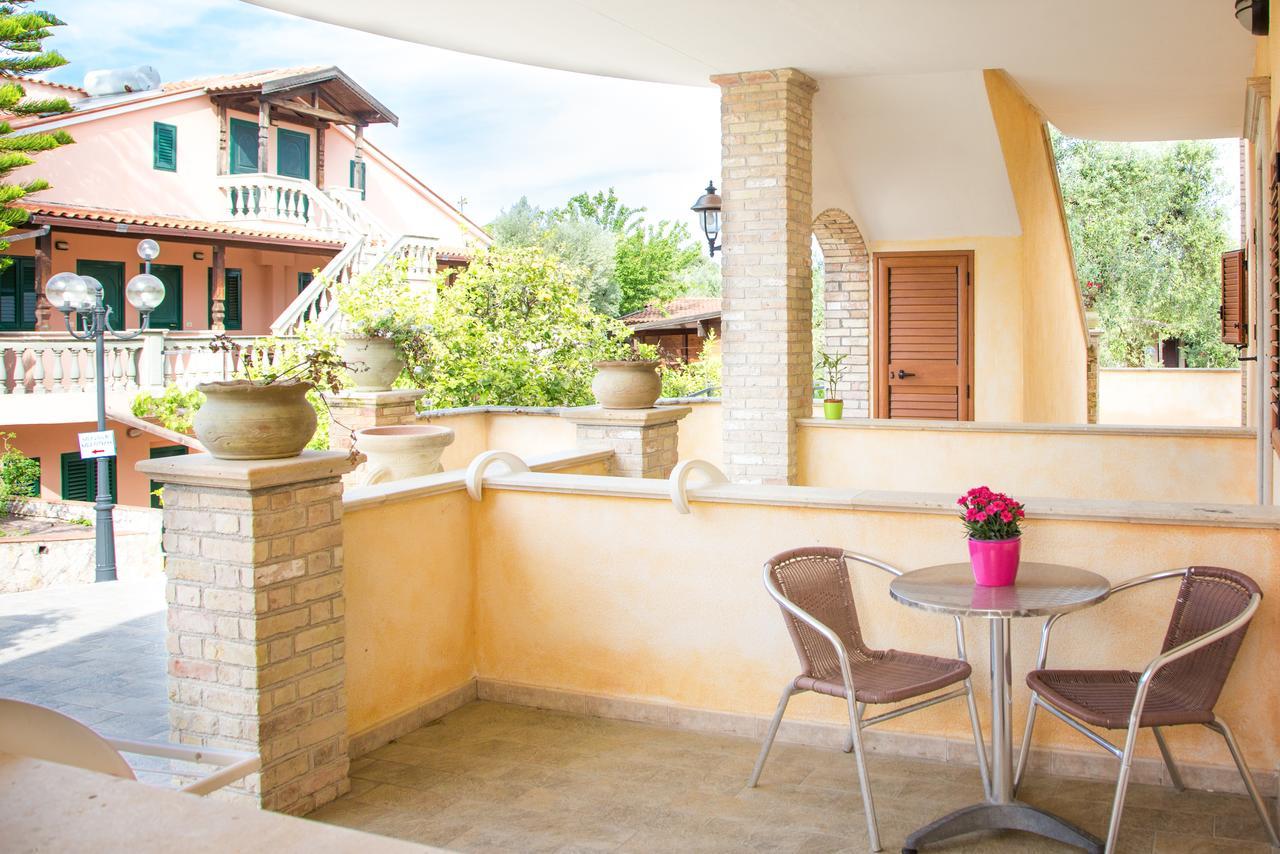 Albergo Il Giardino Фоче-Варано Экстерьер фото